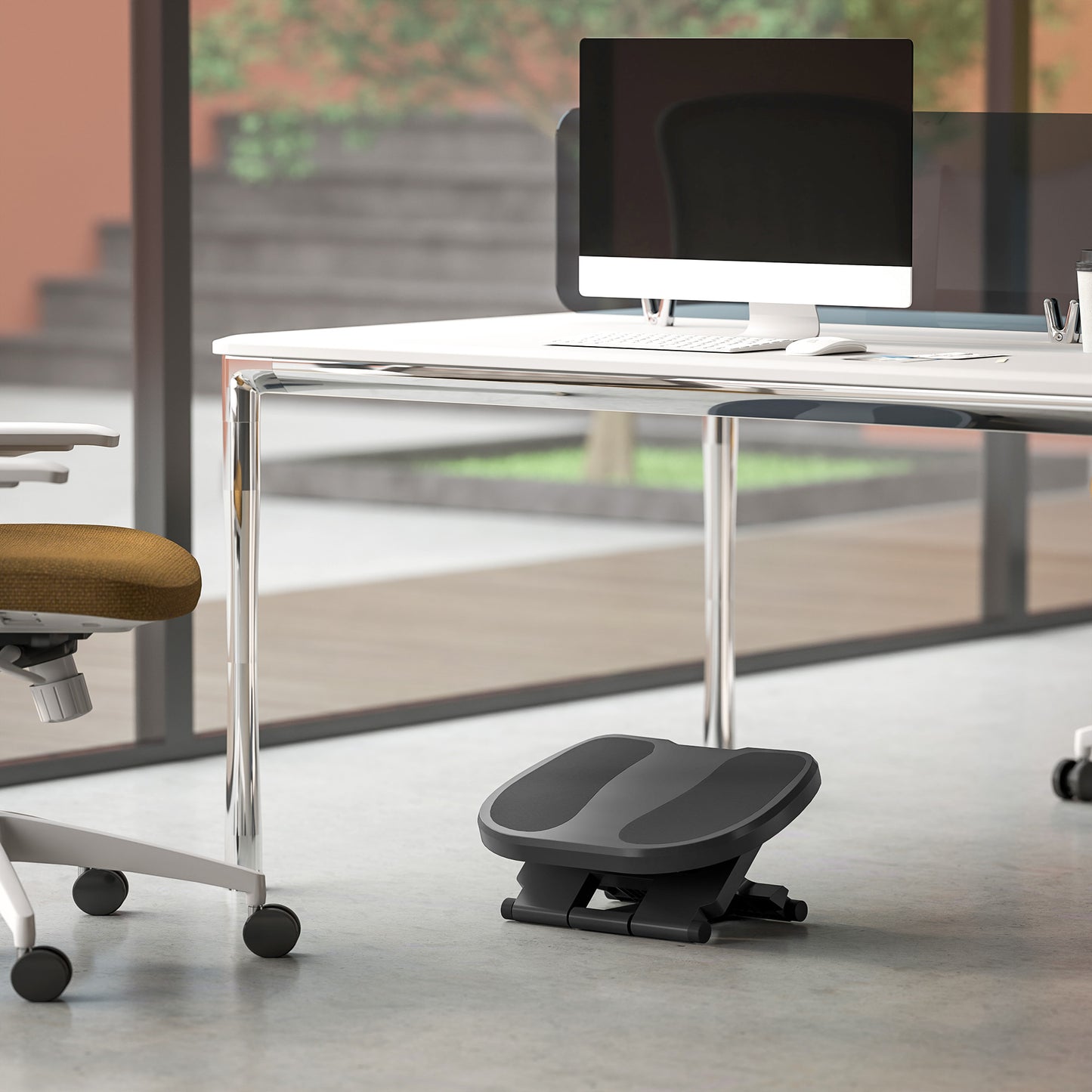 HOMCOM 0-30° Three-Height Under-Desk Support Footrest - Grey