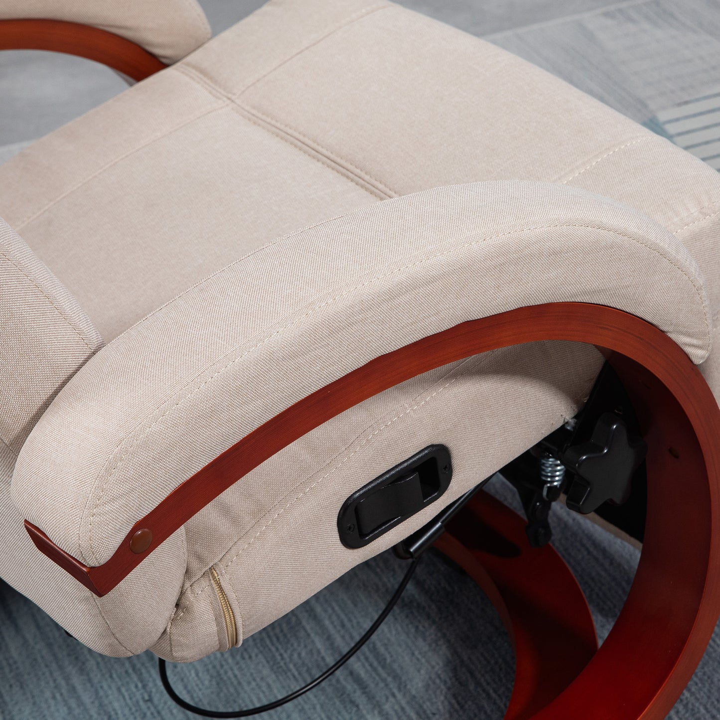 HOMCOM 135° Manual Reclining Swivel Chair, with Footrest - Beige