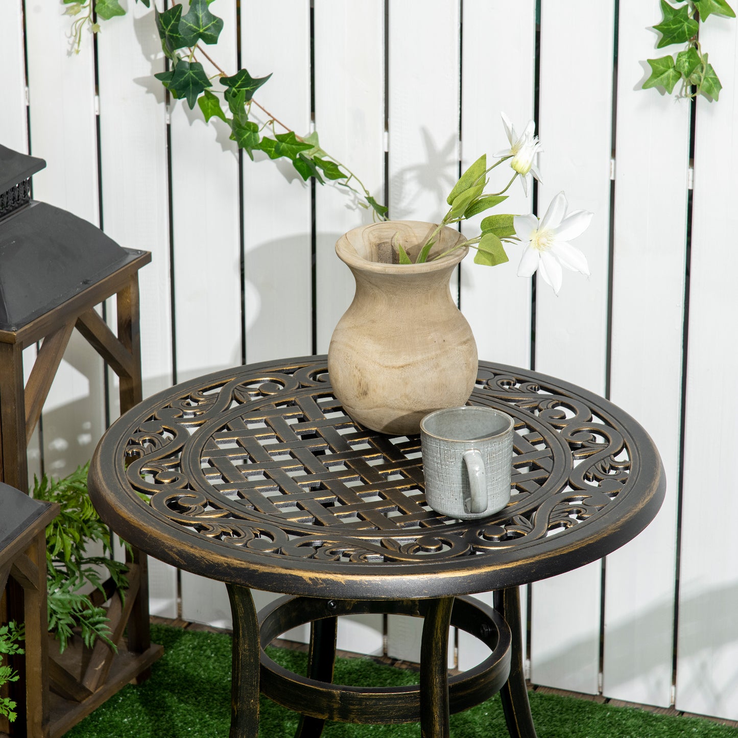 Outsunny Outdoor Garden Table, Cast Aluminium Patio End Table with Anti-slip Foot Pads for Garden, Patio, Balcony, 60 x 52.5cm, Bronze
