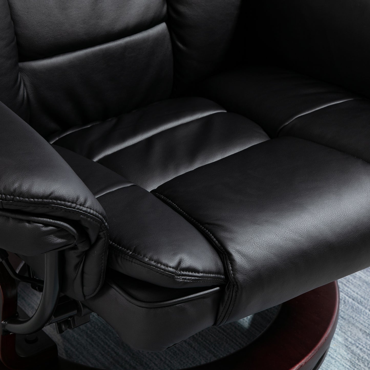 HOMCOM Recliner Chair With footstool, Recliner Armchair up to 130kg Weight Capacity, 135√Ç¬∞ Reclining Swivel Sofa Chair, PU Leather Ergonomic Couch Bed with Swivel Wood Base for Living Room, Black
