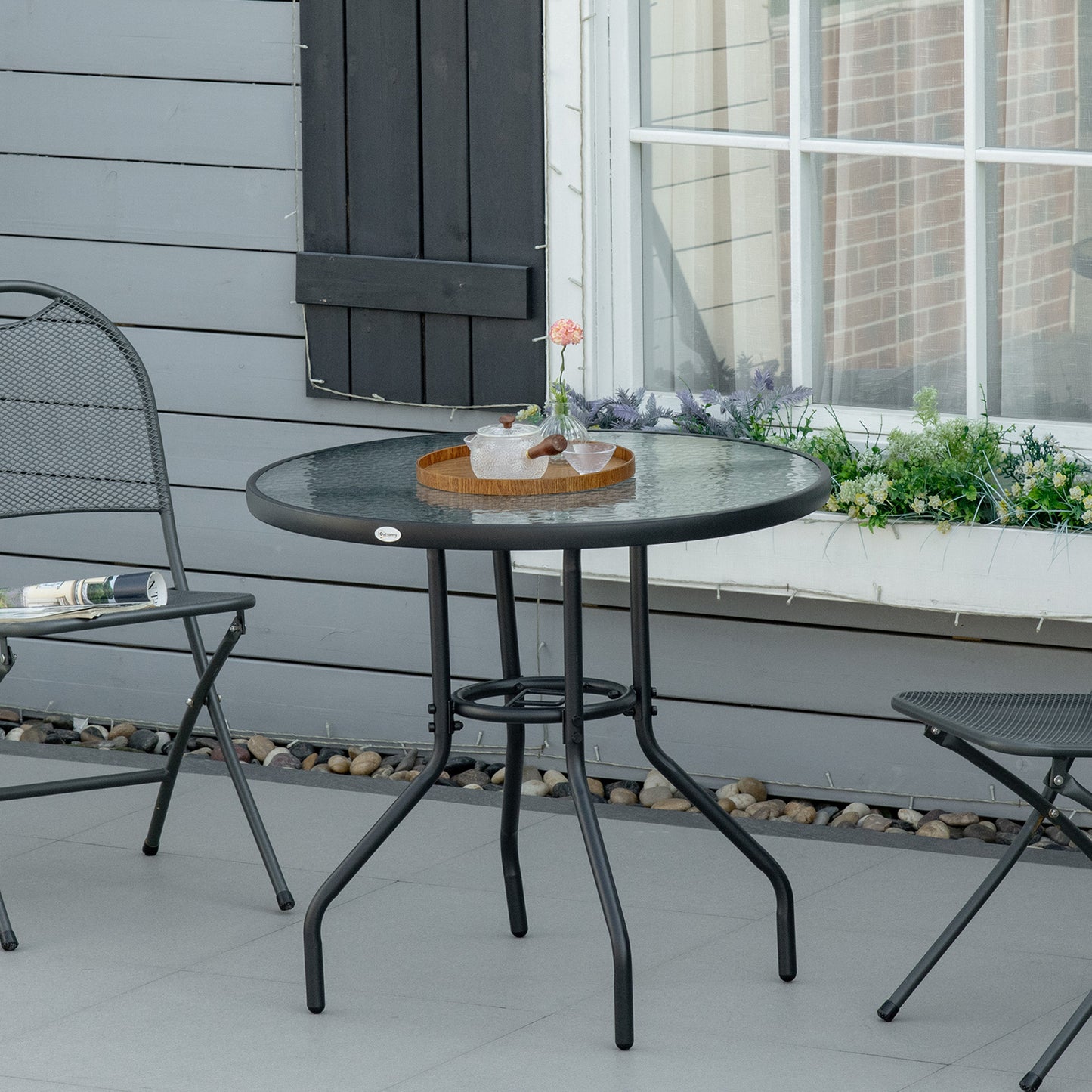 طاولة طعام مستديرة من Outsunny Outdoor √è‚Ä†80 سم مع سطح من الزجاج المقوى وإطار من الفولاذ وطاولة جانبية للقهوة مع فتحة مظلة للحديقة