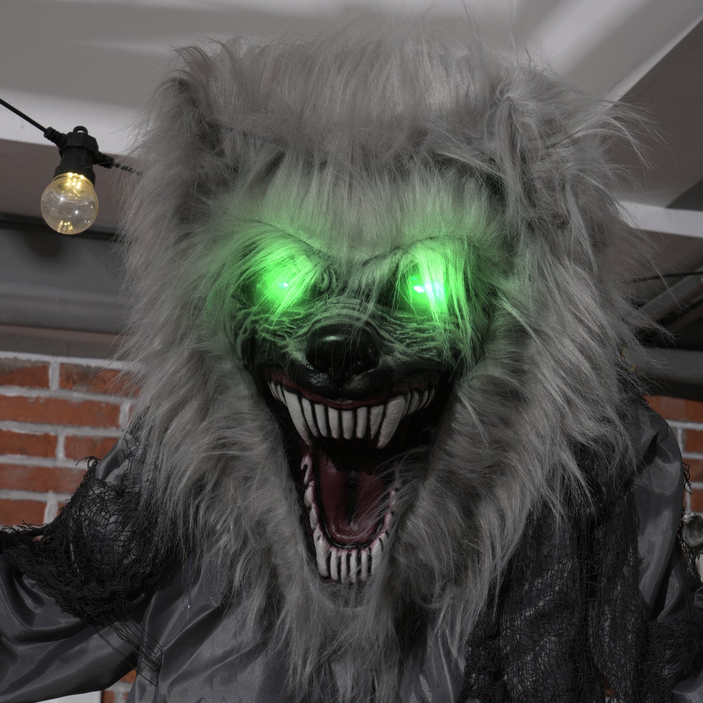 HOMCOM 6'8" Skeleton Werewolf Animatronic Halloween، مع عيون متوهجة