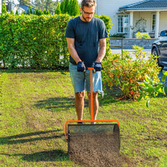 Outsunny Compost Spreader, 24" Peat Moss Spreader with Height Adjustable T Shaped Handle and Metal Mesh Basket, Garden Spreader for Seeding, Spreading Manure, Orange