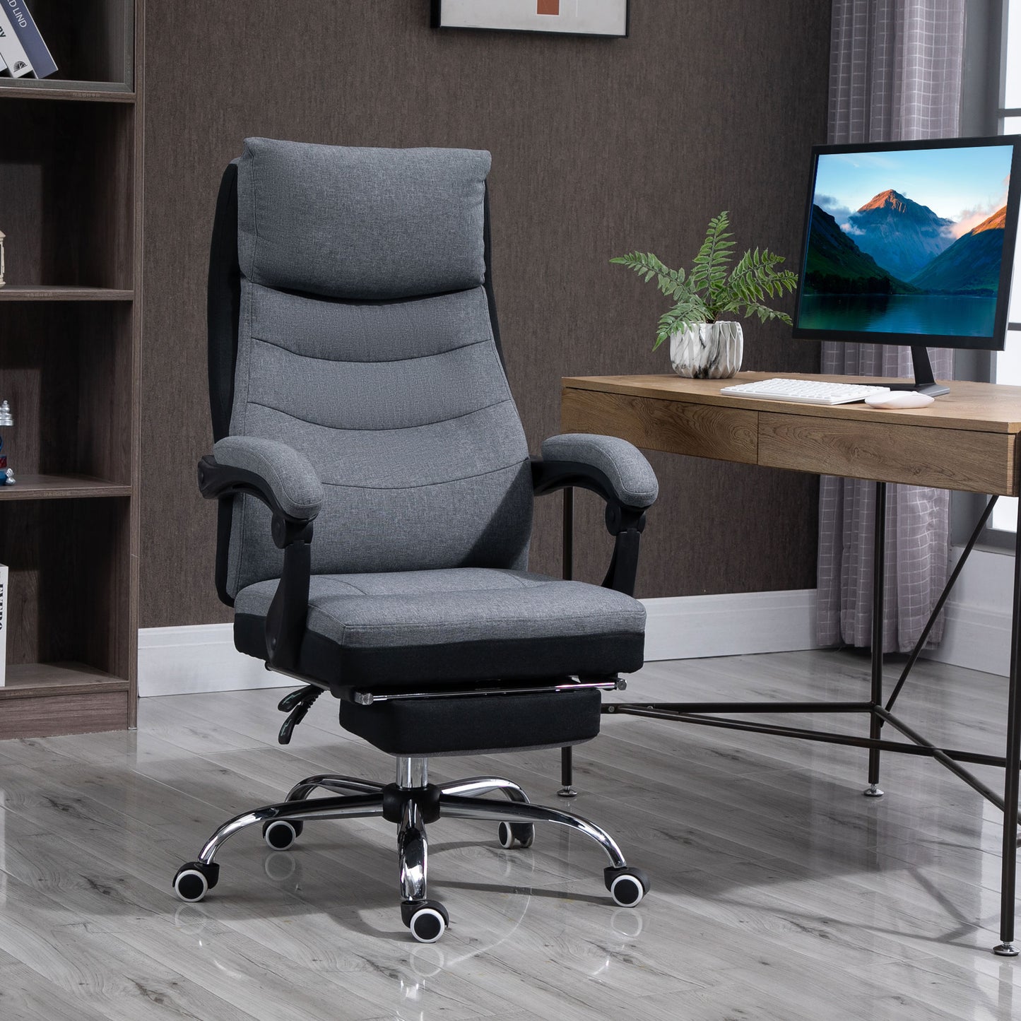 Vinsetto Office Chair, Executive Desk Chair 135√Ç¬∞ Reclining Computer Chair with Adjustable Height, Retractable Footrest and Swivel Wheels, Grey