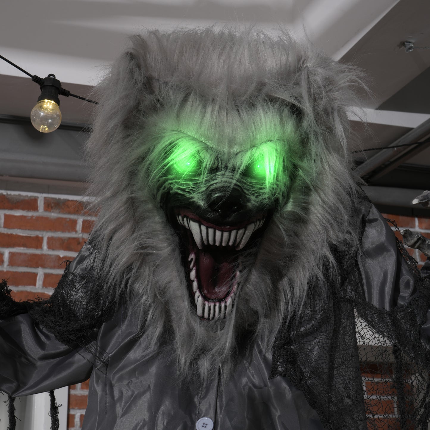 HOMCOM 6'8" Skeleton Werewolf Animatronic Halloween، مع عيون متوهجة